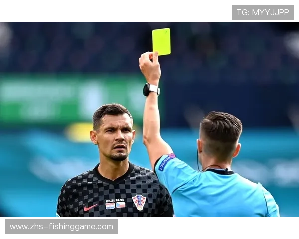 圣西罗球场嘘声震天,利物浦点球判罚引主场球迷不满 圣西罗球场嘘声震天,利物浦点球判罚引主场球迷不满